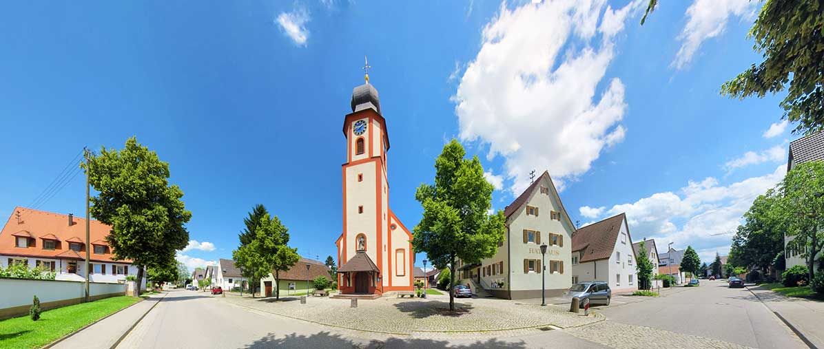 Die Sonnenland Immobilienmakler Hausen Möhlin St. Joseph Kirche Weitwinkelpanorama