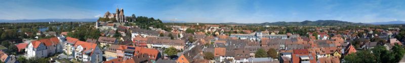 Panoramabild von den Lagen in der Stadt Breisach